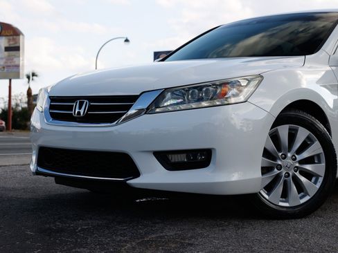Used 2015 Honda Accord Touring image 41