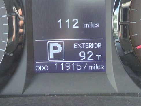 Used 2017 Toyota Sienna LE FWD image 25