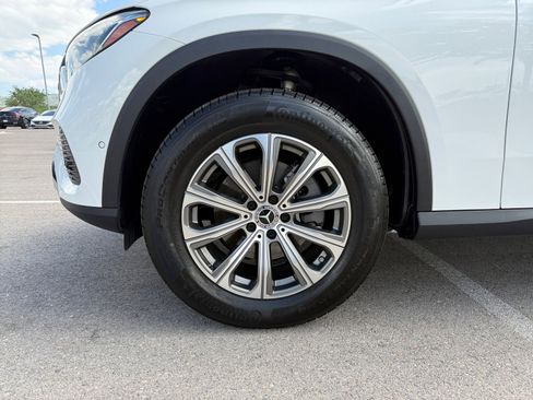 Used 2024 Mercedes-Benz GLC 300 4MATIC image 26