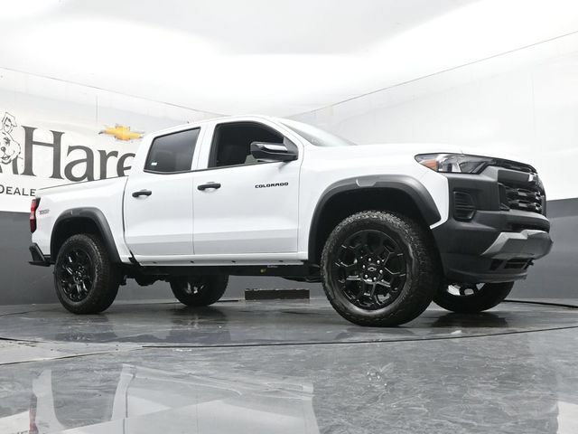 New 2026 Chevrolet Colorado Trail Boss AWD/4WD image 2