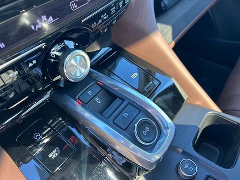 Used 2023 Acura MDX SH-AWD w/ Technology Package image 26