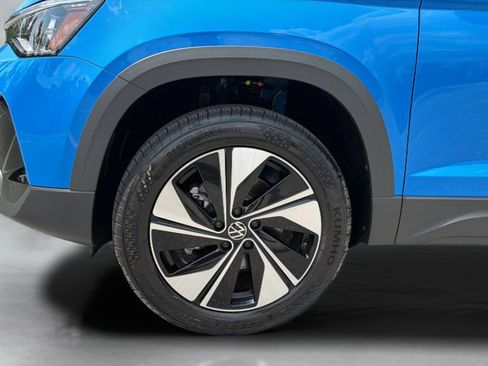 New 2026 Volkswagen Taos SE AWD/4WD image 33