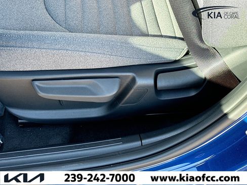 New 2025 Kia K4 EX image 23