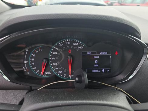 Used 2020 Chevrolet Trax LT FWD image 9