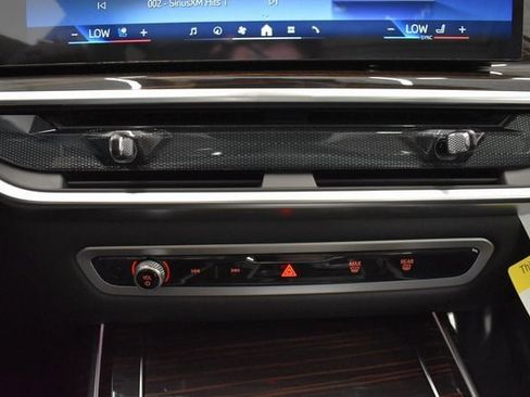 New 2026 BMW X7 xDrive40i image 31