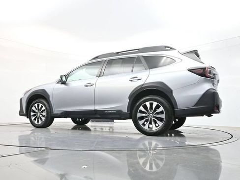 Used 2024 Subaru Outback Limited AWD/4WD image 29