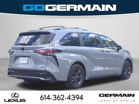 Used 2025 Toyota Sienna XSE w/ XSE Plus Package AWD/4WD image 7