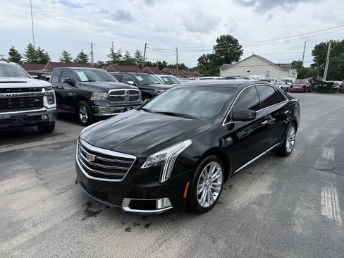 Used 2019 Cadillac XTS Luxury FWD image 3