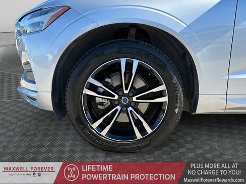 Used 2021 Volvo XC60 T5 Momentum w/ Premium Package image 23