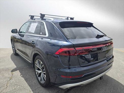 Used 2024 Audi Q8 Prestige image 5