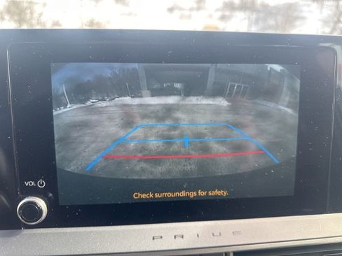 Used 2026 Toyota Prius LE image 10