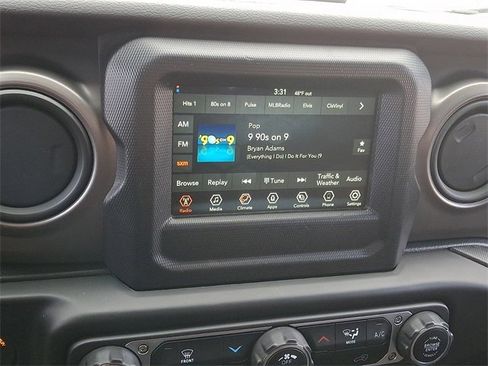 Used 2022 Jeep Wrangler Sport S image 17