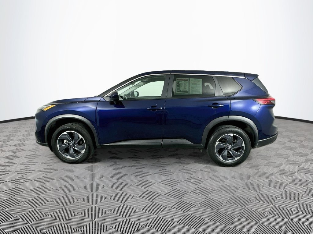 Used 2024 Nissan Rogue SV FWD image 6