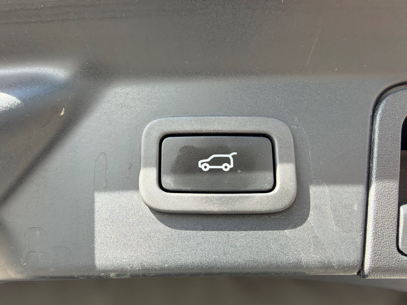 Used 2021 Land Rover Range Rover Velar R-Dynamic S AWD/4WD image 21