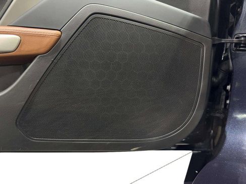 Used 2016 Chevrolet Corvette Stingray Coupe w/ 2LT Preferred Equipment Group image 23