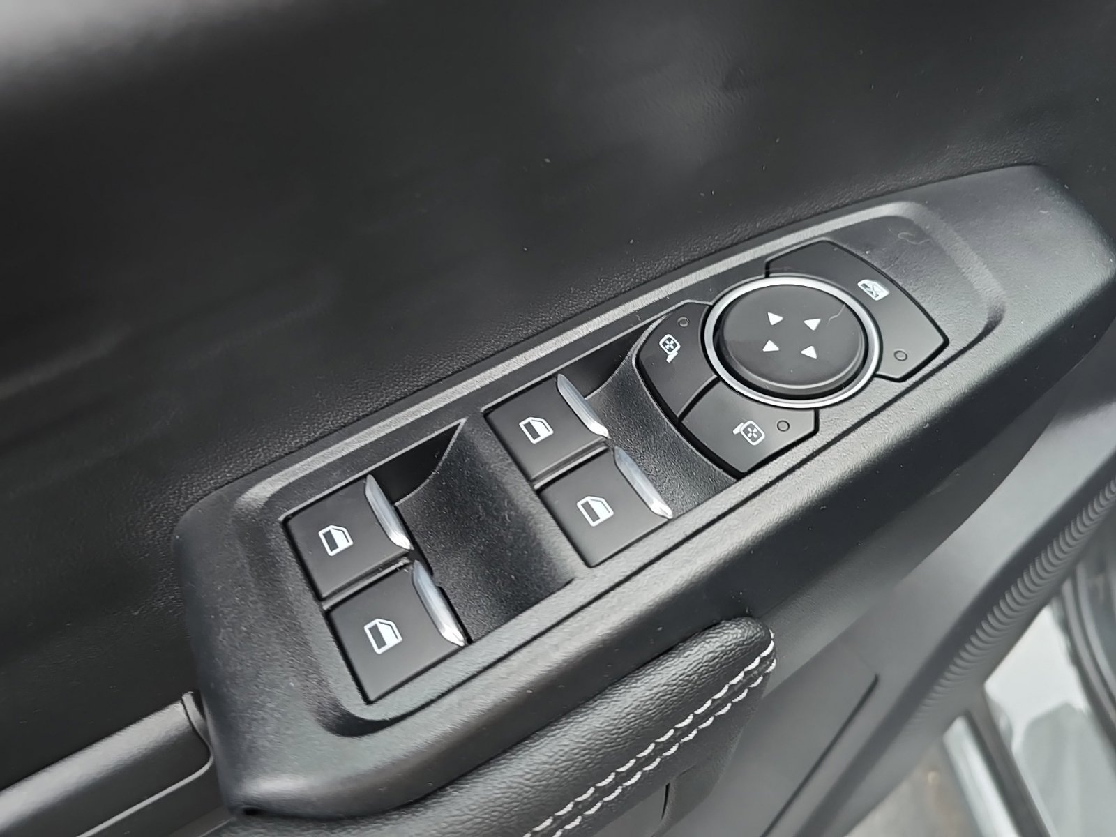 New 2026 Ford Ranger XLT w/ Technology Package AWD/4WD image 7