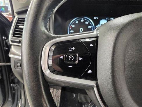 Used 2018 Volvo XC90 T5 Momentum w/ Convenience Package AWD/4WD image 11