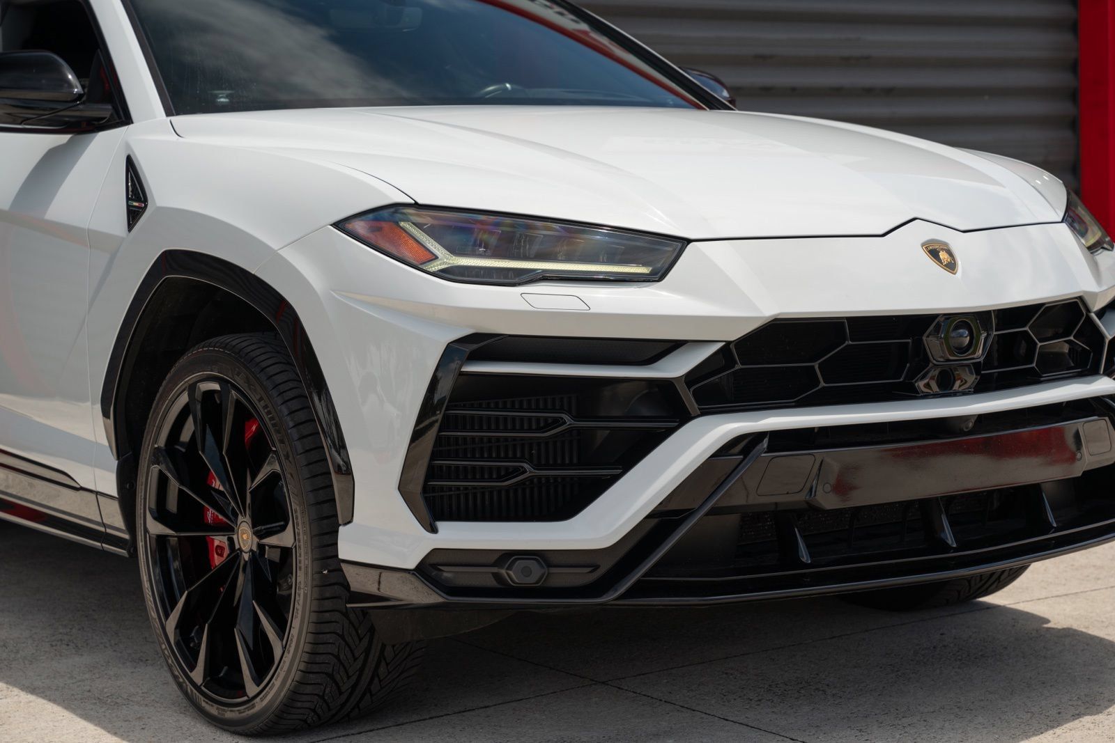 Used 2022 Lamborghini Urus AWD/4WD image 9