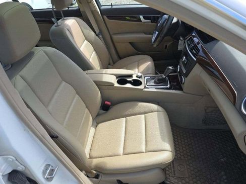 Used 2013 Mercedes-Benz C 300 4MATIC Sedan image 13