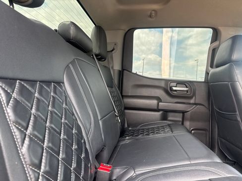 Used 2023 Chevrolet Silverado 1500 Custom RWD image 32