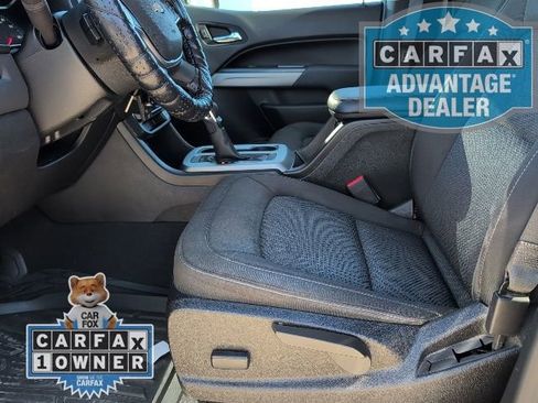 Used 2022 Chevrolet Colorado LT w/ LT Convenience Package image 11