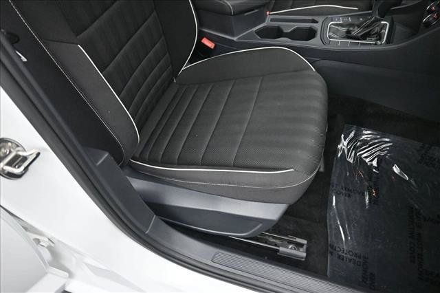 Used 2024 Volkswagen Jetta Sport FWD image 30