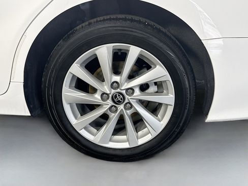 Used 2021 Toyota Camry LE FWD image 36