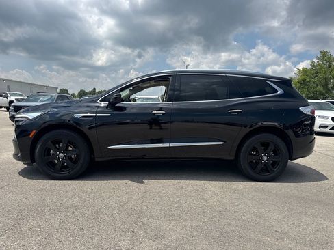 Used 2023 Buick Enclave Essence w/ Experience Buick Package FWD image 3