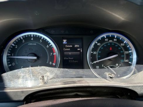 Used 2018 Toyota Highlander Limited AWD/4WD image 30