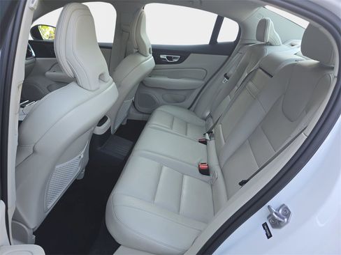 Used 2022 Volvo S60 T8 R-Design Expression w/ Premium Package image 12