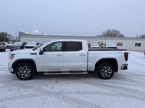 Used 2022 GMC Sierra 1500 SLT w/ SLT Premium Plus Package image 10