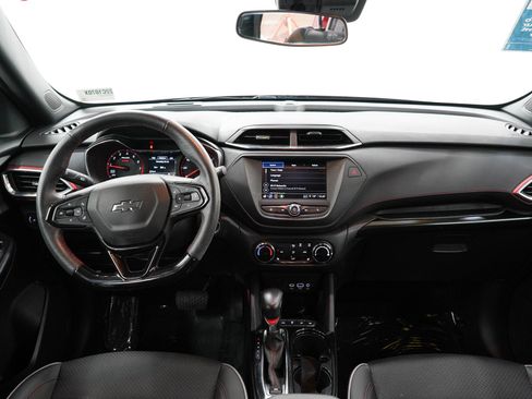 Used 2023 Chevrolet TrailBlazer RS FWD image 15