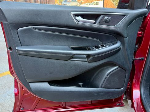 Used 2015 Ford Edge Titanium w/ Equipment Group 302A image 9