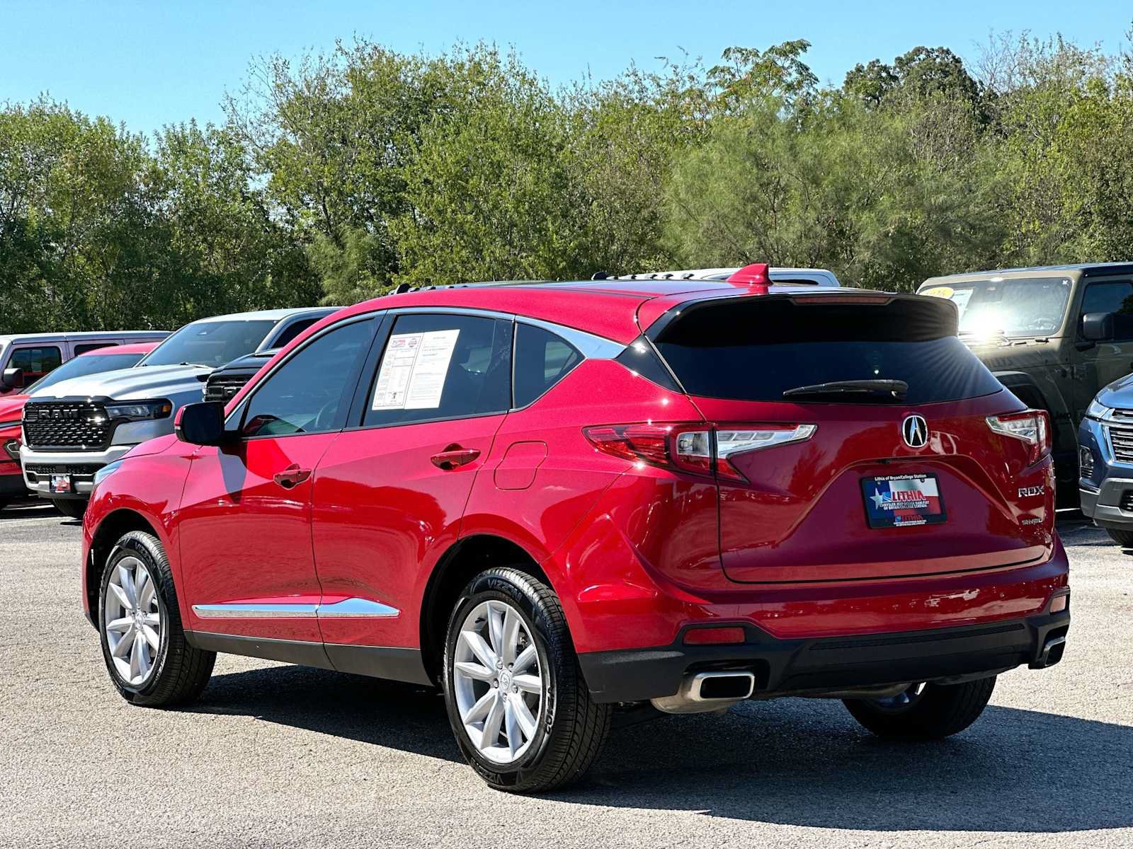 Used 2024 Acura RDX SH-AWD image 13