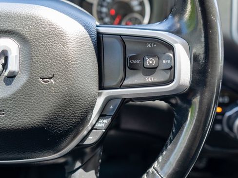 Used 2020 RAM 1500 Big Horn AWD/4WD image 18