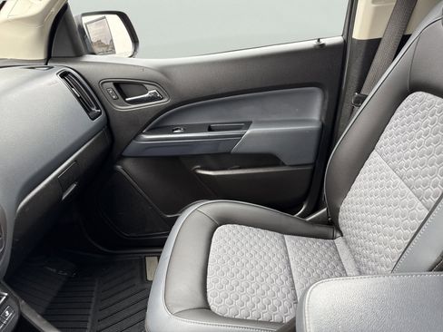 Used 2021 Chevrolet Colorado Z71 w/ Safety Package image 21