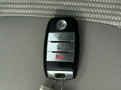 Used 2019 Kia Niro LX image 35