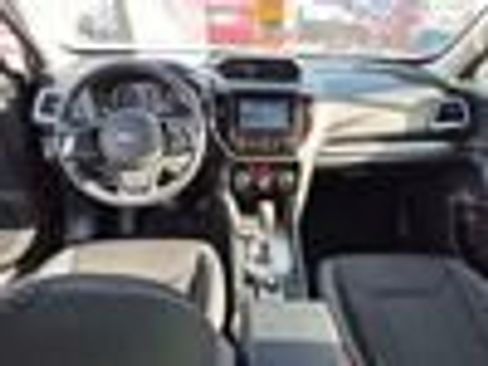 Used 2022 Subaru Forester Premium image 4