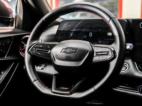 Used 2025 Chevrolet Equinox RS w/ Safety and Technology Package AWD/4WD image 14