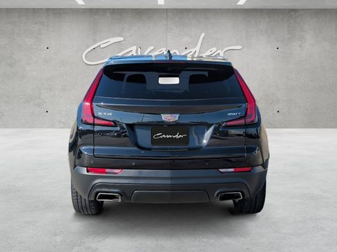 Certified 2023 Cadillac XT4 Luxury w/ Cold Weather Package image 16