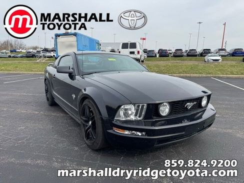 Used 2009 Ford Mustang GT Premium image 1