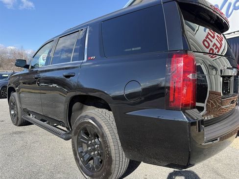 Used 2017 Chevrolet Tahoe LT image 9