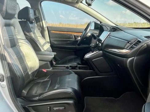 Used 2018 Honda CR-V Touring image 12