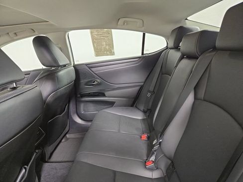 Used 2023 Lexus ES 350 w/ Premium Package FWD image 16