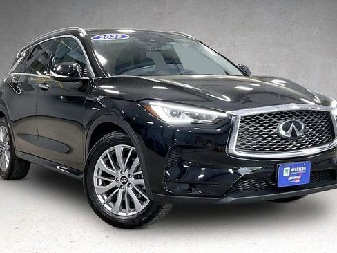 Used 2025 INFINITI QX50 Luxe AWD/4WD image 3