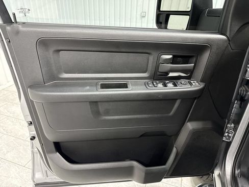Used 2024 RAM 3500 Tradesman w/ Chrome Appearance Group AWD/4WD image 23