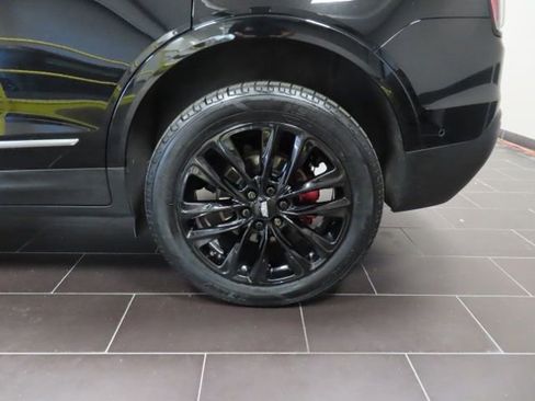 Certified 2023 Cadillac XT5 Sportv w/ Technology Package image 17