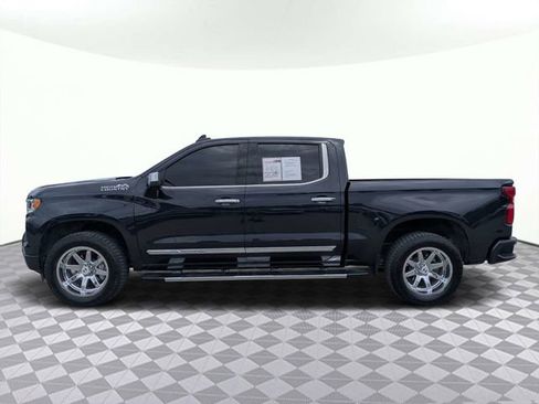 Used 2024 Chevrolet Silverado 1500 High Country w/ Technology Package AWD/4WD image 7
