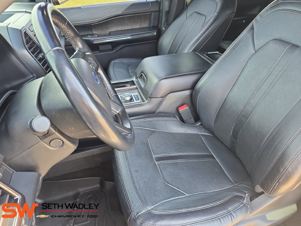 Used 2020 Ford Expedition Limited w/ Equipment Group 302A AWD/4WD image 16