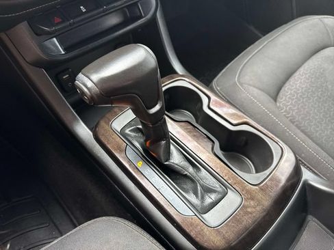 Used 2018 GMC Canyon SLE w/ SLE Convenience Package RWD image 19